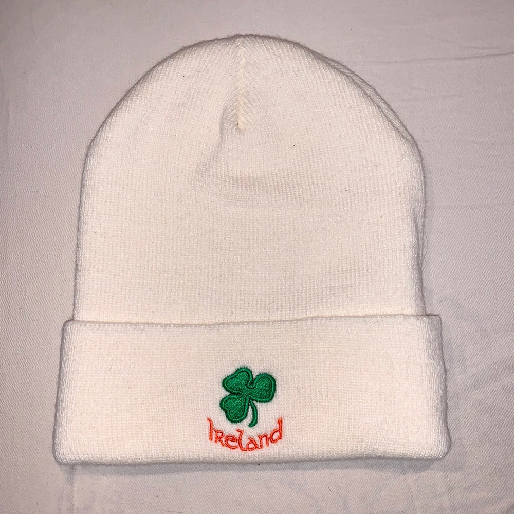 White acrylic Ireland hat with clover